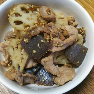 蓮根&こんにゃく&豚肉のきんぴら風